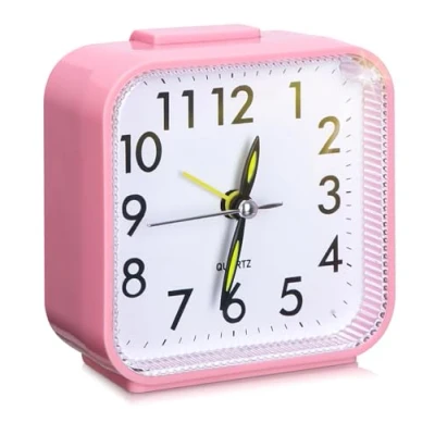 Image de Birshe Réveil à Quartz,Analogique Silencieux sans Tic Tac Fonction Snooze et Veilleuse Meilleur de Voyage Portable Taille Reveil Horloge Analogique (Pink)