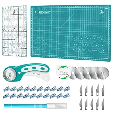 Image de Kit de découpe rotatif courtepointe avec coupe tissu 45 mm, 5 lames rotatives supplémentaires, tapis auto cicatrisant A3, règle en acrylique et pinces à coudre, couteau