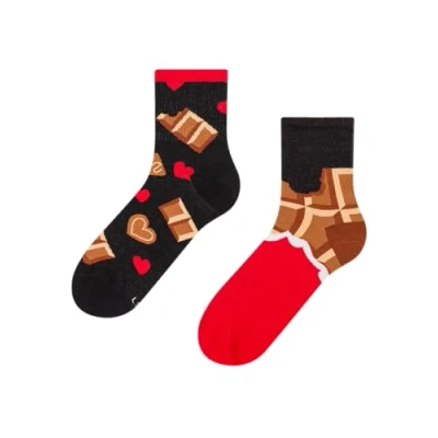 Image de Dedoles Chaussettes Unisexe Homme Femme &amp; Enfants beaucoup designs amusants gauche droite différent, couleur: Rouge, motif: Amour du chocolat (mi mollet), taille: 35 38