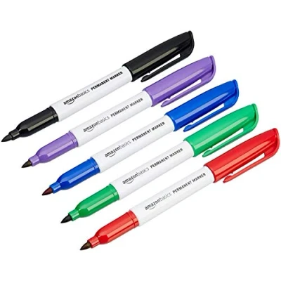 Image de Amazon Basics Marqueurs indélébiles Assortis Lot de 12