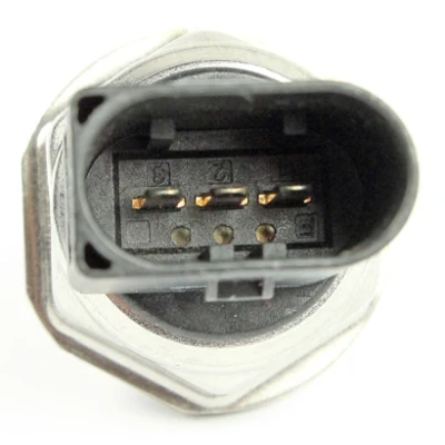 Image de METZGER 0906210 Capteur, pression de carburant gauche référence OE AUDI: Q7, A6 C6 Avant, A4 B8 VOLKSWAGEN: Touareg I
