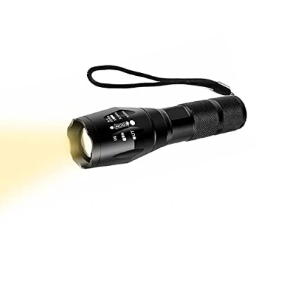 Image de Lampe Torche Jaune, WESLITE avec Lumière Blanche Chaude 3000k 3500k Forte Pénétration et Zoomable 1 Mode de Poche Jaune pour Vision Nocturne Randonnée Camping (Lumière Blanc Chaud)