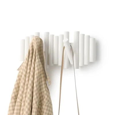 Image de Umbra Picket 5 Patère murale, combine utile et art, chevilles en pin biseautées, Blanc