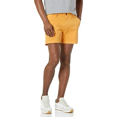Image de Amazon Essentials Short Chino Confortable et Extensible Coupe Slim 13 cm sans Pinces (Anciennement Goodthreads) Homme, Or, 40W