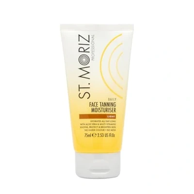 Image de St Moriz Hydratant bronzant quotidien professionnel pour le visage avec aloe vera et vitamine E, faux bronzage végétalien progressif, taille M (75 ml)