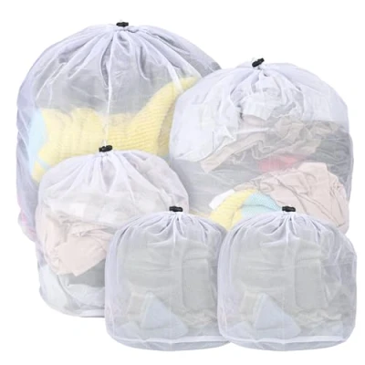 Image de Lot de 5 filets à linge pour machine laver, 4 sacs avec cordon serrage différentes tailles, filet spécial laver manteaux, pulls, chemises,