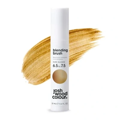 Image de Josh Wood Pinceau estompeur Blond foncé de retouche pour couvrir la repousse entre les colorations Couverture instantanée Temporaire, lavable Végétalien (20 ml)