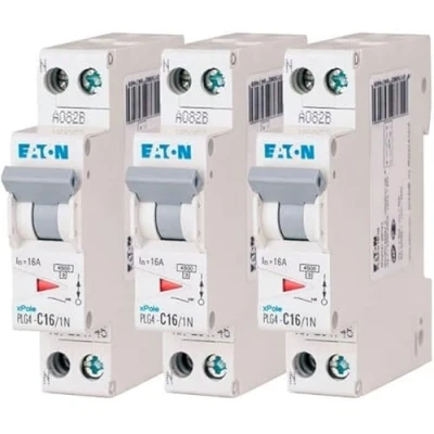 Image de EATON 264746 PLG4 C16/1N DISJONCTEUR MODULAIRE PH/N Blanc MANETTE GRISE 1P+N / 16 A COURBE C Raccordement à vis 3 disjoncteurs