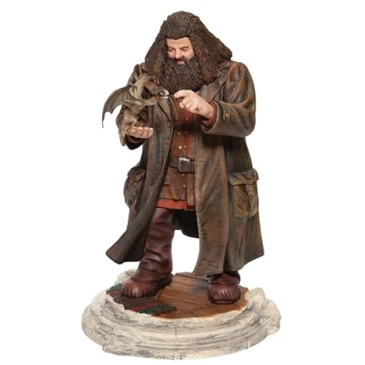 Image de HARRY POTTER Wizarding World of Figurine Hagrid et Norberta Dragon, 6005066, Multicolore, Height 25cm