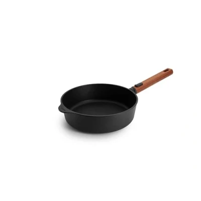 Image de Woll Eco Logic QXR Poêle à bord haut en fonte d&#039;aluminium Inductive Diamètre : 24 cm Hauteur 7 Avec manche bois amovible et durable Convient pour tous les types de plaques cuisson