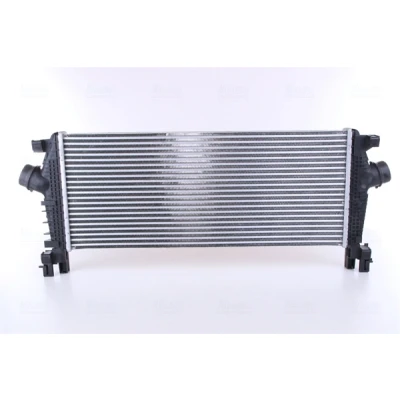 Image de NISSENS 96555 Intercooler OPEL: Astra J 5 portes, Zafira C Tourer, GTC, CHEVROLET: Cruze Break