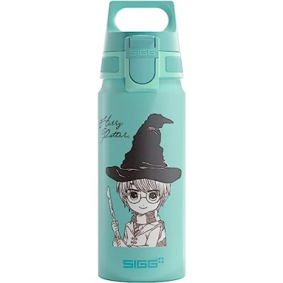 Image de SIGG Gourde en aluminium pour enfant WMB ONE Harry Potter Convient les boissons gazeuses Anti fuite Légère Sans BPA Certifié climatiquement neutre Bleu 0,6 l