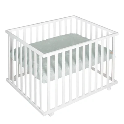 Image de roba Parc Bébé en Bois 75 x 100 cm + Tapis de Style Vert Givré Base Ajustable Hauteur sur 3 Niveaux Roulettes avec Freins Laqué Blanc