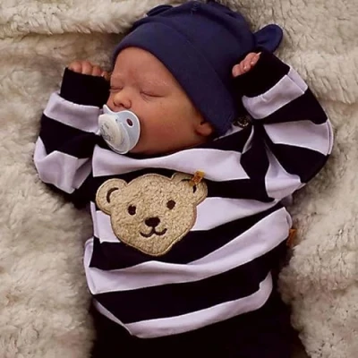 Image de ZIYIUI Reborn Bébé Poupées Garçon Réalistes de 18 Pouces Truly Soft Silicone Vinyle Nouveau né Baby Ressemble à Un Vrai Bebe (Garçon aux Yeux fermés)