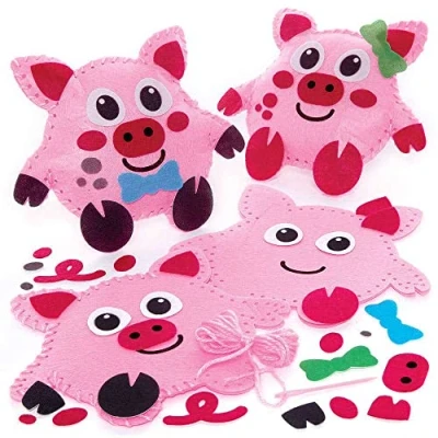 Image de Baker Ross Coussin Couture Enfant motif Cochon Lot de 2, Loisir Creatif (FC816)