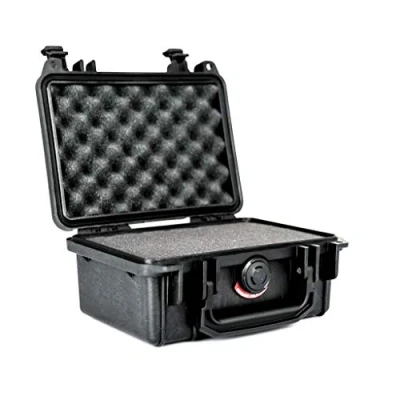 Image de PELI 1120 valise boîtier rigide pour caméra, IP67 étanche à l&#039;eau et la poussière, capacité de 2L, fabriqué aux États Unis, avec insert en mousse personnalisable, noir
