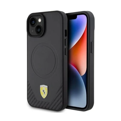 Image de CG MOBILE Ferrari coque de téléphone compatible avec Magsafe iPhone 15 Plus fond en polyuréthane noir, protection et durable fibre carbone PU facile à clipser, absorption des