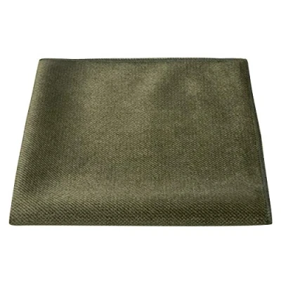 Image de King &amp; Priory Mouchoir carré de poche en velours texturé Vert olive