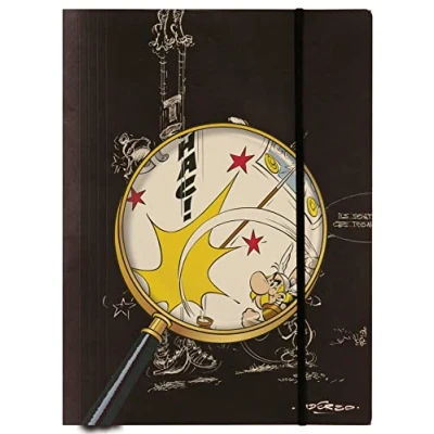Image de Clairefontaine 813034C Une Chemise à élastique Cartonnée 3 rabats motif &quot;Crayonnés sous la loupe d&#039;Astérix&quot; A4, 1 visuel sur fond noir / blanc, livraison aléatoire