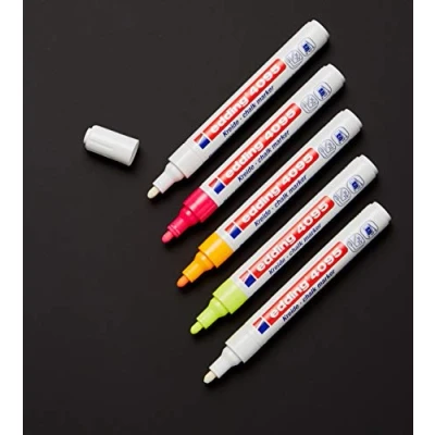 Image de edding 4095 Marqueur craie liquide assorti (fluo) étui de 5 feutres 2 3 mm feutre effacable pour écrire sur les vitres,le verre ardoise aux couleurs opaques