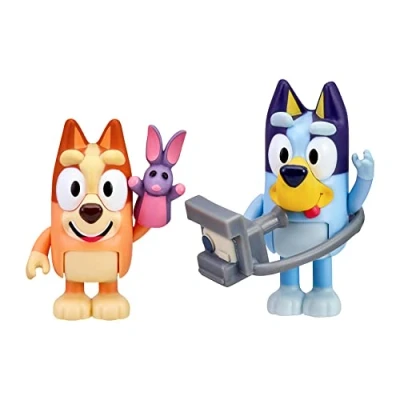 Image de Bluey and Bingo Photographer 2 Figure Playset Pack Articulated 2.5 Inch Action Figures Includes Toy Bob Bilby Puppet Camera Official Collectable