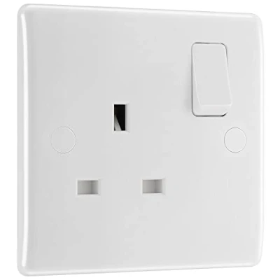 Image de BG Electrical 821 01 Single Pole Switch Power Socket, White Moulded, 13 Amp