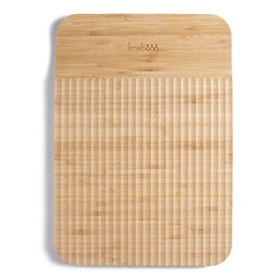 Image de Trebonn Wave Chop &amp; Slide, planche à découper en bambou avec motif guide de coupe et canal récupérateur nourriture, fond antidérapant (24 x 34 cm)