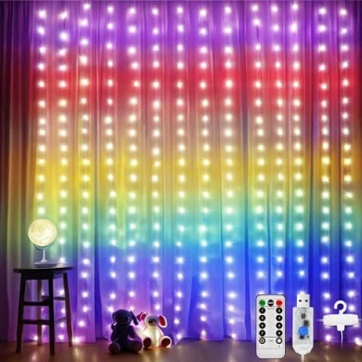 Image de DazSpirit 210 Guirlande Lumineuse à Rideaux LED, Lumineux USB Décoratifs avec 8 Modes d&#039;Eclairage, Étanche pour la Chambre de Fête Noël Extérieure Intérieure (Iridescent) 1