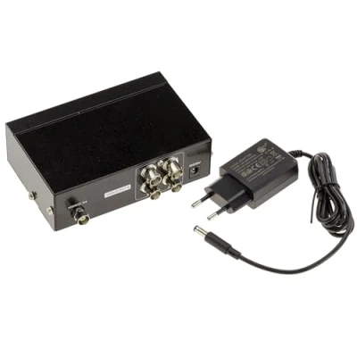Image de KALEA INFORMATIQUE Répartiteur vidéo BNC type splitter qui duplique à l&#039;identique 1 source en entrée vers 4 sorties simultanées