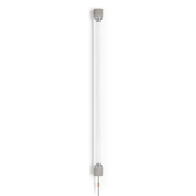 Image de Fatboy® Tjoep Gris clair Lampe mobile multifonctionnelle LED sans fil intérieure/extérieure élégante