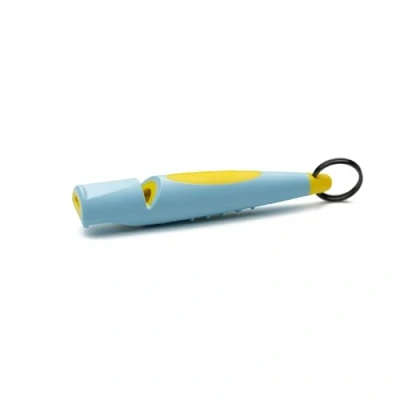 Image de ACME Sifflet pour chien n 210,5 (mise à jour 2023) Alpha Version améliorée Idéal le rappel Grande portée Nouvelle prise Norme de fréquence (bleu bébé/jaune)