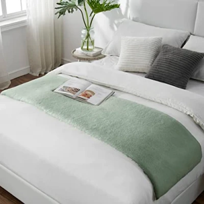 Image de Teppich Wölkchen Tapis Moelleux en Fausse Fourrure De Lapin, Courte, À Poils Longs pour Salon Ou Chambre Coucher Lit Vert 50x150cm