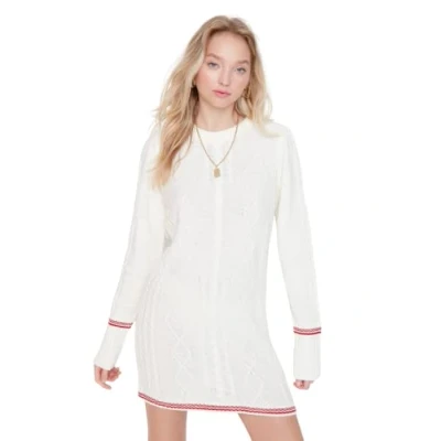 Image de Trendyol Robe décontractée Courte, Ecru, L Femme