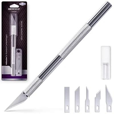 Image de Filzada® Scalpel avec 5 lames de rechange (différentes formes) cutter précision/couteau modelisme en argent pour couper du papier, des modèles, film fenêtre, fondant, tissus, etc.