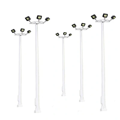 Image de Evemodel Lot de 5 lampadaires Plaza à l&#039;échelle N 1:150 pour aire jeux, 3 lumières, modèle 8 cm