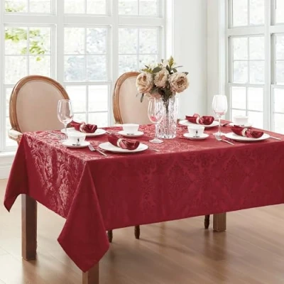 Image de Elrene Nappe damassée rectangulaire en Polyester, Rouge, 177,8 x 132,1 cm
