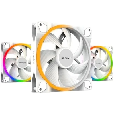 Image de be quiet! Light Wings 140 mm PWM White ventilateur, inclut 3 ventilateurs, superbes couleurs et effets ARGB, éclairage additionnel à l’arrière, équipé d’un hub 7 pales optimisées