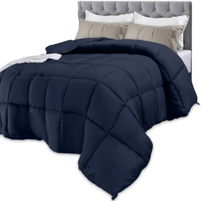 Image de Utopia Bedding, Couette sans Housse pour Toute l&#039;année 4,5 tog, en Microfibre Douce et Respirante à Point carré, idéale Temps Froid, Lavable Machine (Bleu Marine, lit jumeau)