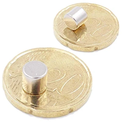 Image de Brudazon 20 Mini Aimants Disques 6x6mm N52 Niveau Le Plus Forte en néodyme Ultra Fortes Aimant de Puissance pour modélisme, Photo, Tableau Blanc, Artisanat Disque Extra