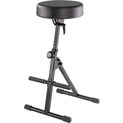 Image de K&amp;M 14060 Assis debout Noir en acier, similicuir siège pliable pour musiciens assise ronde et repose pieds