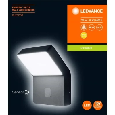 Image de LEDVANCE LED Wand und Deckenleuchte, Leuchte für Außenanwendungen, Warmweiß, Integrierter Tageslicht Bewegungssensor, Endura Style Wall Wide Sensor