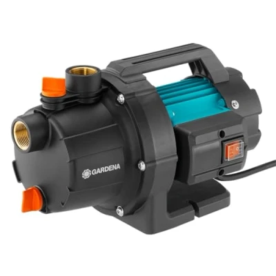 Image de Gardena Pompe de jardin 3000/4 Basic : d&#039;arrosage avec débit 3000 l/h, puissance 600 W, longue durée vie grâce à un arbre en inox, possibilité raccord arroseur (9010 47)