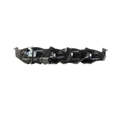 Image de BOSCH 0 986 424 723 Jeu de plaquettes frein Low Metallic avec palpeur d&#039;usure intégré tôle anti bruit, clip piston