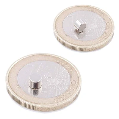 Image de Brudazon 50 Mini Aimants Disques 4x3mm N52 Niveau Le Plus Forte en néodyme Ultra Fortes Aimant de Puissance pour modélisme, Photo, Tableau Blanc, Artisanat Disque Extra