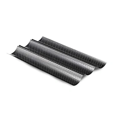 Image de Feelino Moule Baguette, a Pain en Acier au Carbone, Baguette de Four, à Perforé Résistants Lave vaisselle, Kit Plaque Cuisson Perforée, Moules Baguettes