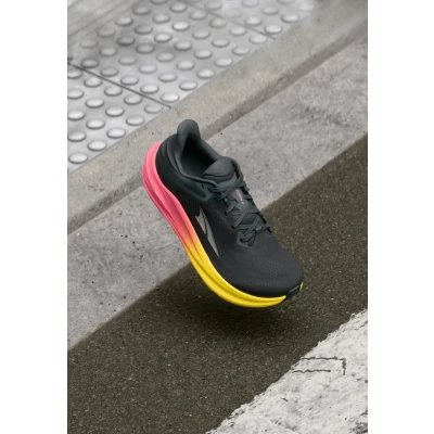 Image de ALTRA Chaussures de course sur route Torin 8 pour femme, noir/rose, 37 EU