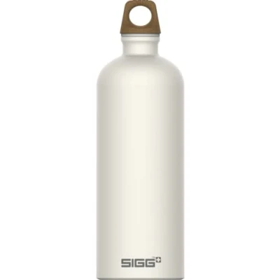 Image de SIGG Gourde Aluminium Traveller MyPlanet Certifiée Neutre En CO2 Convient Aux Boissons Gazeuses Étanche &amp; Légère Sans BPA 0,6L / 1L