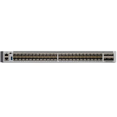 Image de Cisco Catalyst 9500 Network Advantage Switch L3 verwaltet 48 Port Géré L2/L3 Gris Neuf