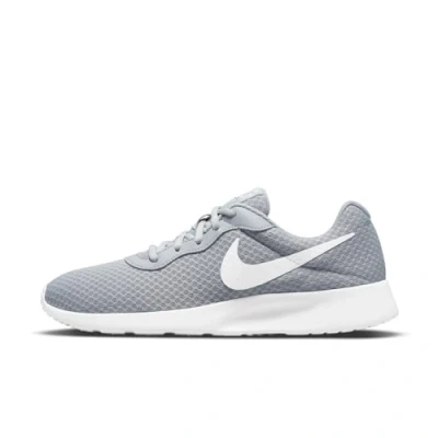 Image de NIKE Performance Tanjun M2Z2 Baskets basses Wolf grey/whitebarely volt black, Homme, Taille: 44, grey/white barely black Textile