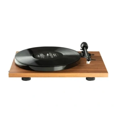 Image de Pro Ject E1 BT AT3600L Transmetteur Bluetooth préamplifié pour Tourne disques Noyer